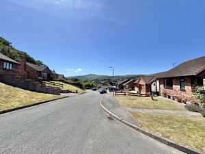 Photo 27- click for photo gallery